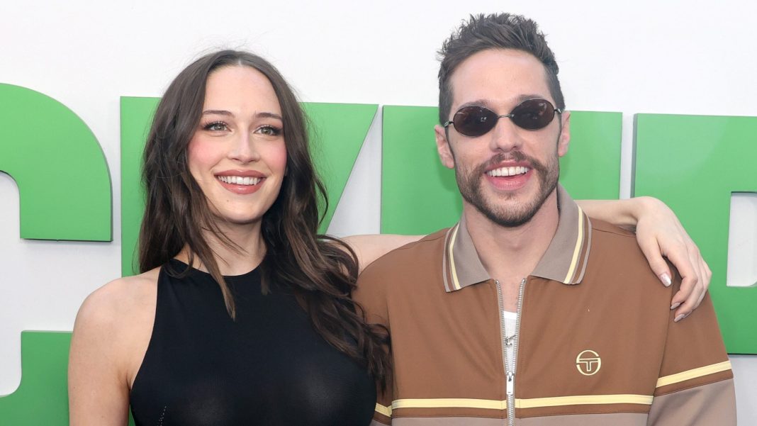 Is Pete Davidson a Deadbeat Dad After Elsie Hewitt Split? Her Request for Help Raises …