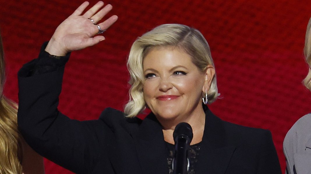 Natalie Maines of ‘The Chicks’ Blasts Donald Trump & Insurrectionist …