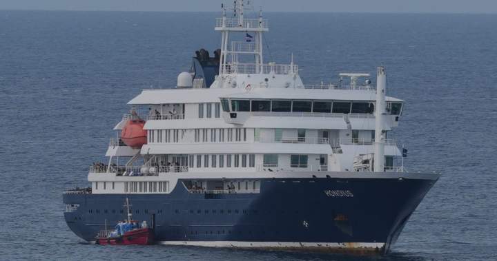 4 Canadians still on hantavirus cruise ship to meet with consular officials