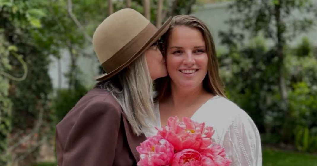 Diane Keaton's Daughter, Dexter, Posts Tribute to Late Mom on Mother's Day