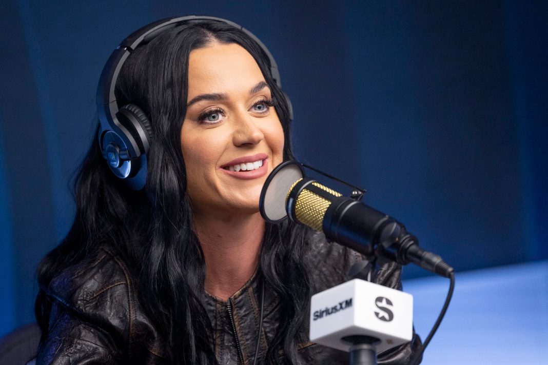 Katy Perry Cries In Reaction to Ex Josh Groban’s Engagement: What’s Going On …