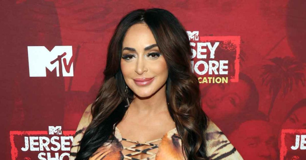 Jersey Shore's Angelina Pivarnick Announces She’s Pregnant