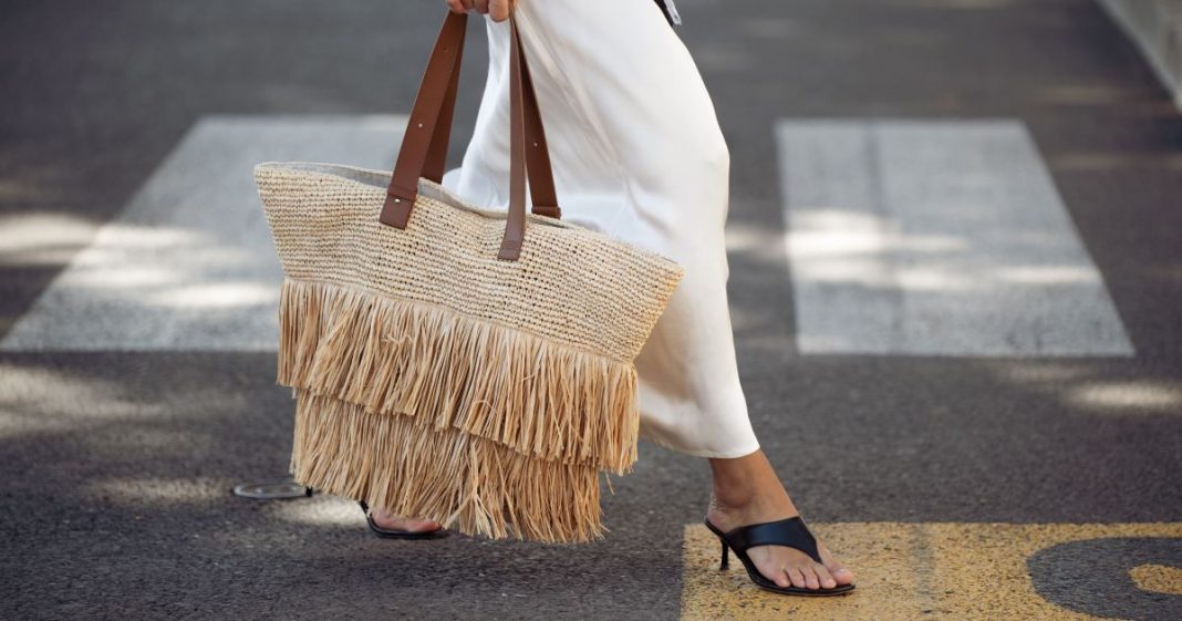 17 'Quiet Luxury' Sandals That Look Hamptons-Level Rich (Under $50)