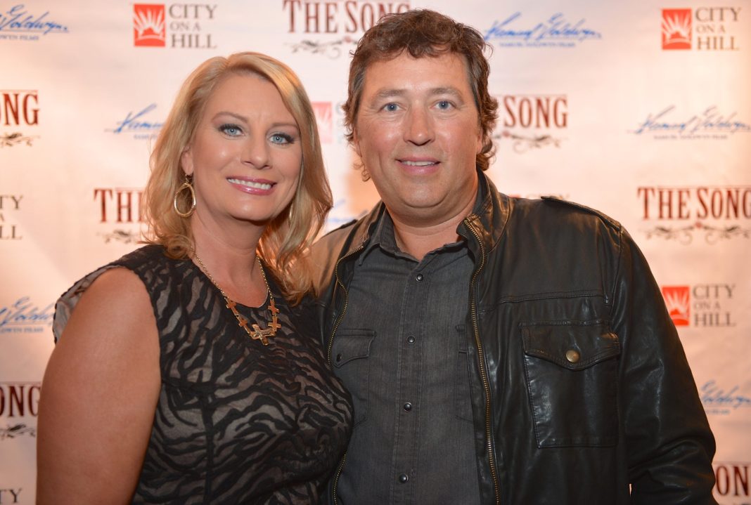 TV Personalities Lisa and Al Robertson arrive at "The Song" Movie premier at Franklin Theatre on September 19, 2014 in Franklin, Tennessee. 