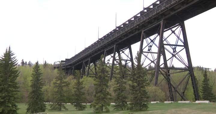 Edmonton’s historic High and Low level bridges to be replaced: ‘Run their course’