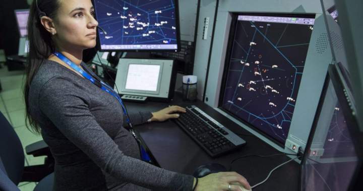NAV Canada ‘scraping the barrel’ to prevent flight disruptions, says expert