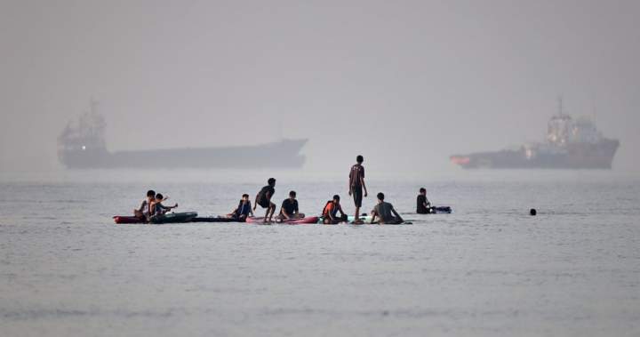 A new exchange of fire with Iran in the Gulf tests the fragile ceasefire