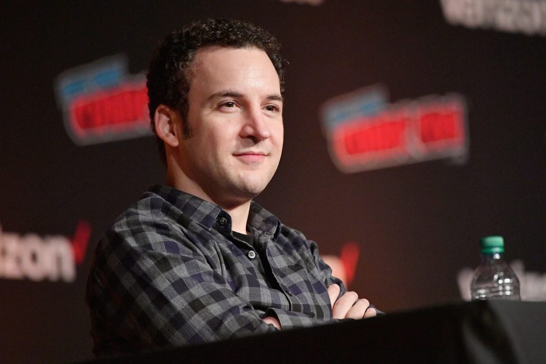 ‘Boy Meets World’ Cast Begs Ben Savage to ‘Come Back Into Our …