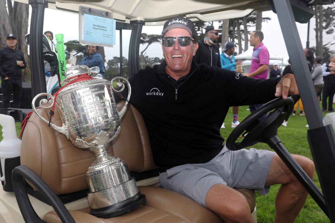 Phil Mickelson Accused of ‘Inappropriate’ Conduct With Woman, Banned From …