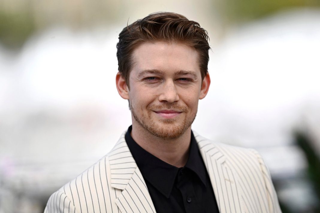 Joe Alwyn, Taylor Swift’s Ex, Dating ‘Love Story’ Star Sarah Pidgeon