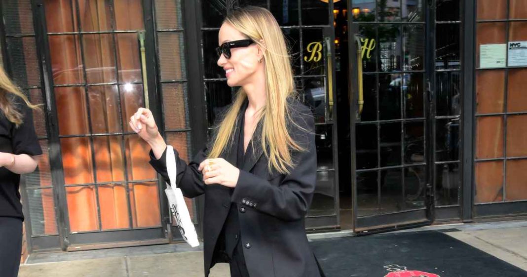 Olivia Wilde Styled Her Oversized Suit With These Sporty Sneakers