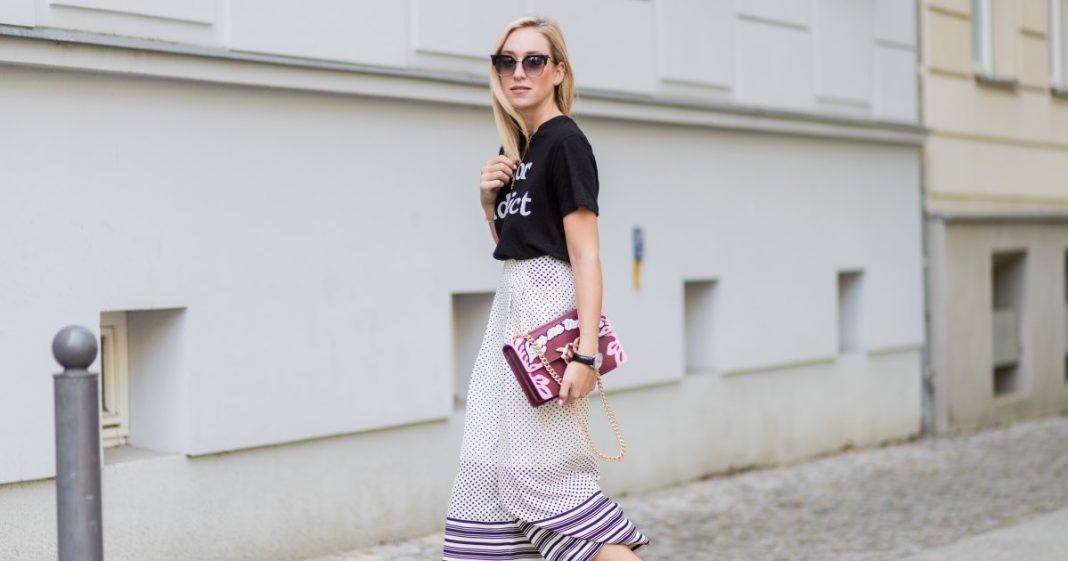 Coastal Rich Moms Rock These Billowy Lounge Pants Every Summer — On Amazon!