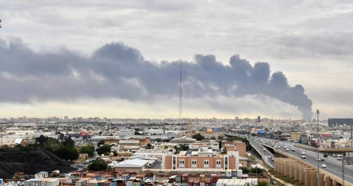 U.S., Iran continue trading strikes as peace talks drag on for weeks